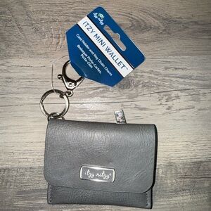 Itzy Ritzy Gray Key & Card Holder
